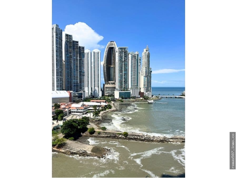 Apartment at PH Ocean Front