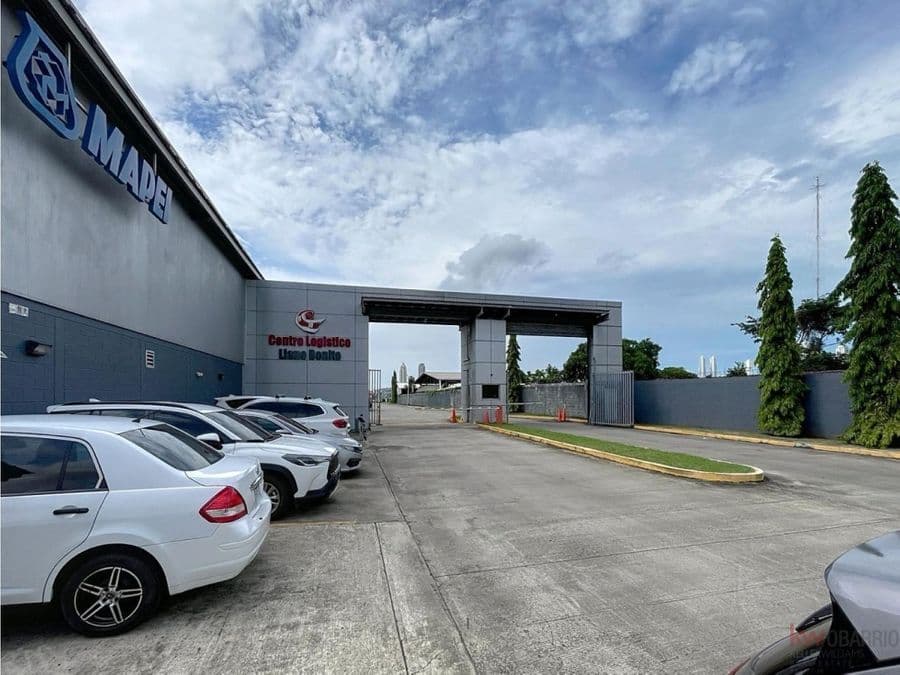 Warehouse at Panamá