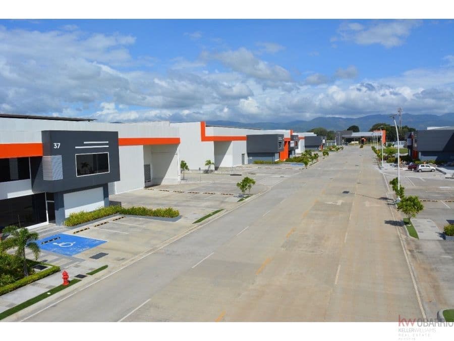 Warehouse at Panamá