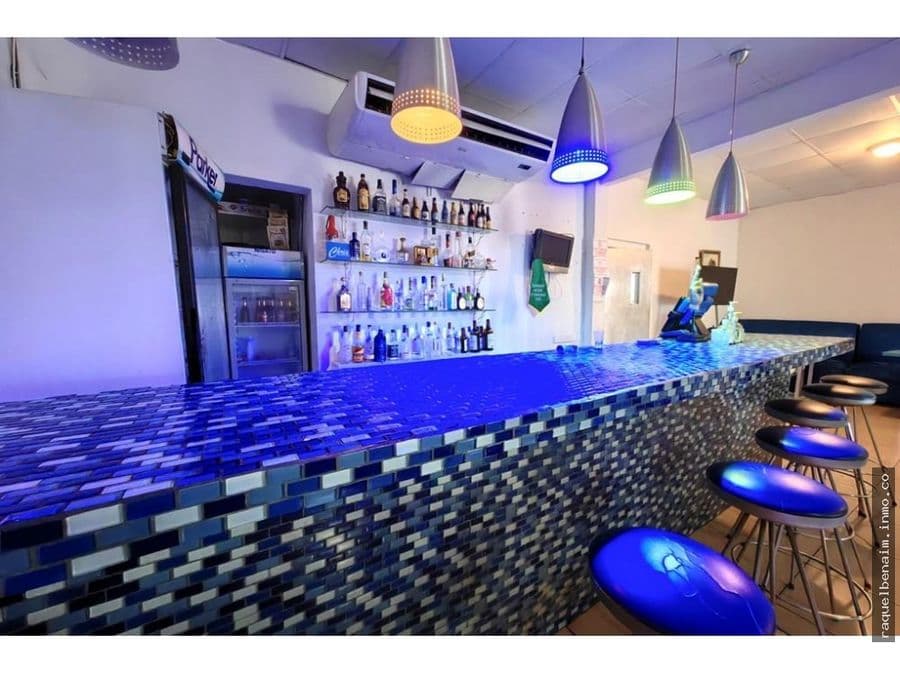 Commercial at Panamá