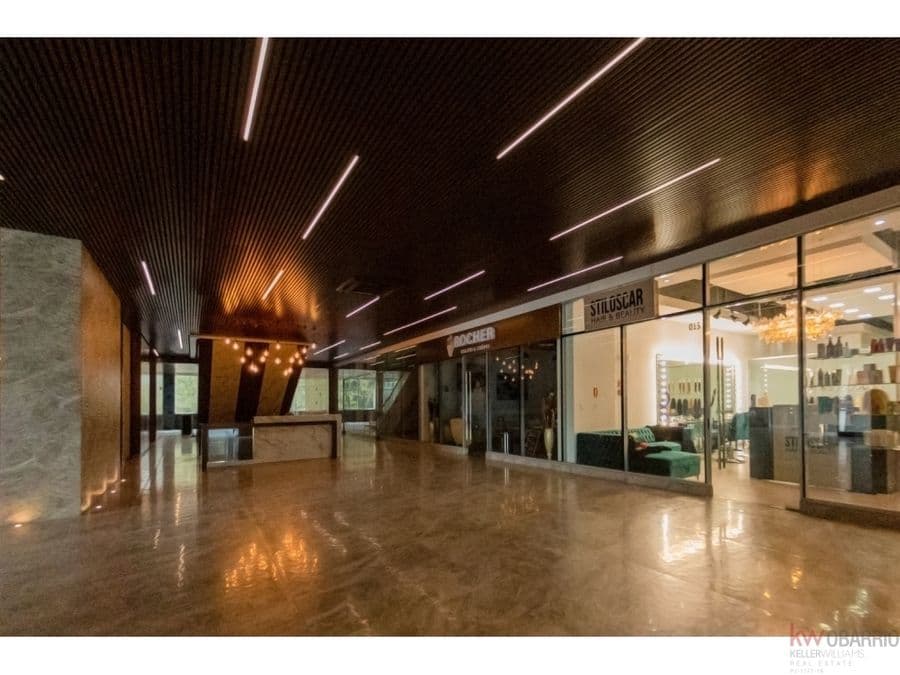 Commercial at Panamá