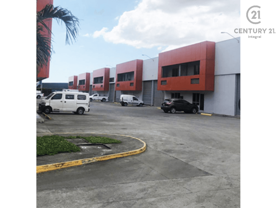Warehouse at Panamá
