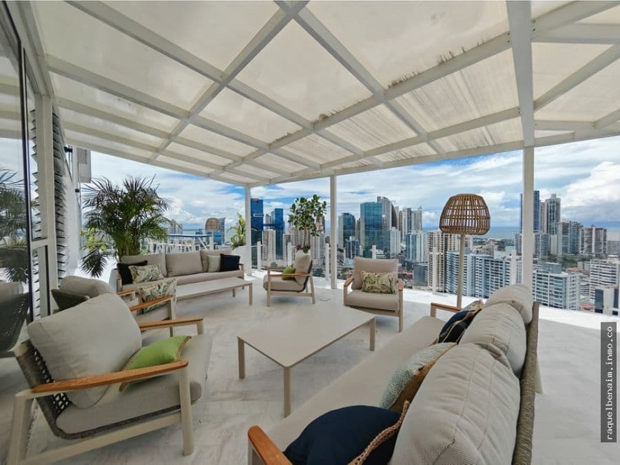 Apartment at Panamá