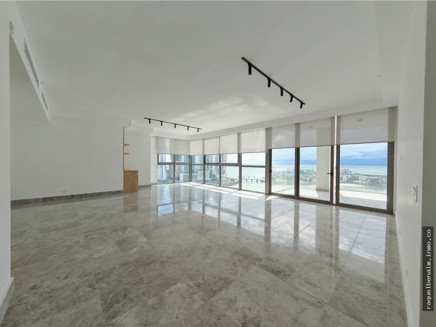 Apartment at Panamá