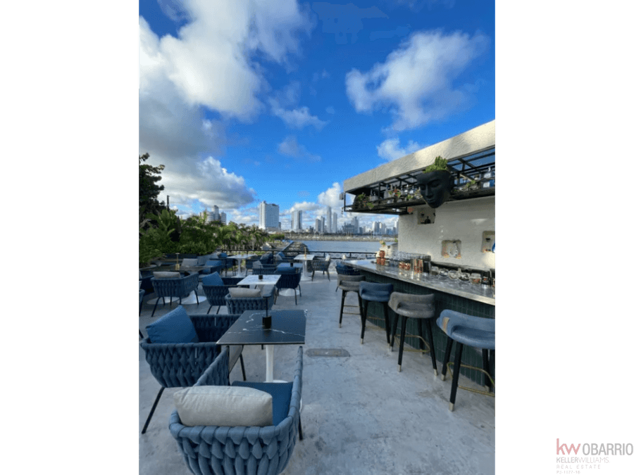 Commercial at Panamá