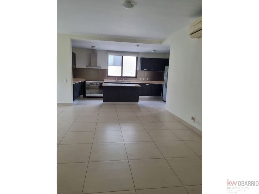 Apartamento en PH River Valley