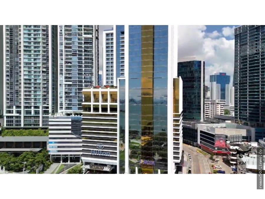 Commercial at Panamá