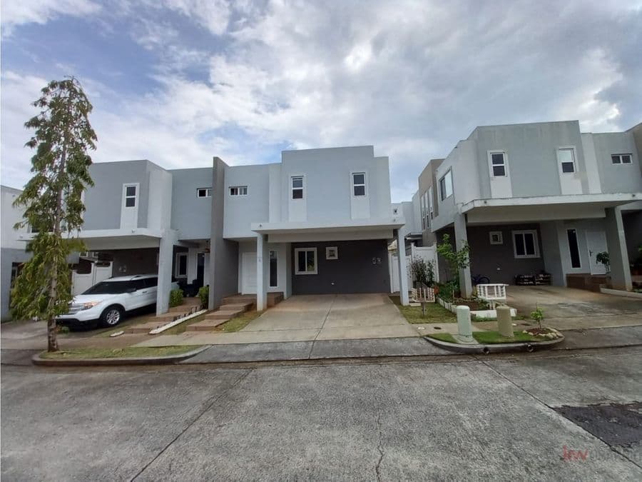 House at PH Victoria Hills