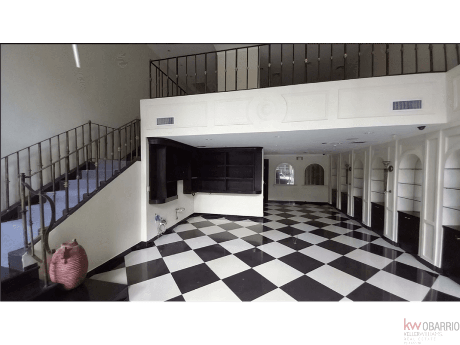 Commercial at Panamá