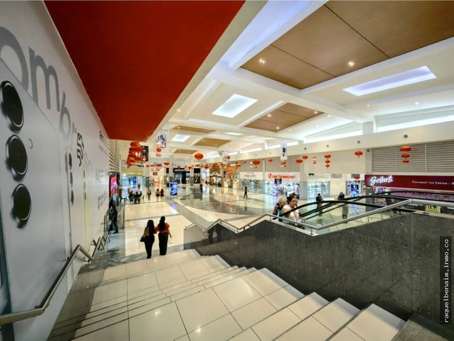 Commercial at Panamá