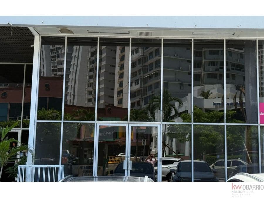 Commercial at Panamá