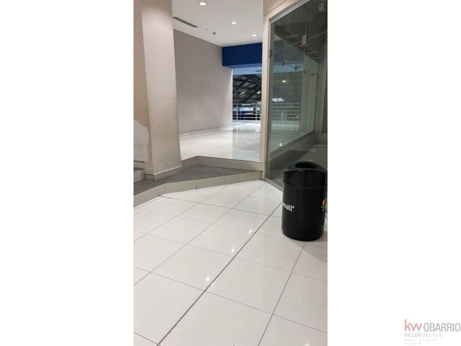 Commercial at Panamá