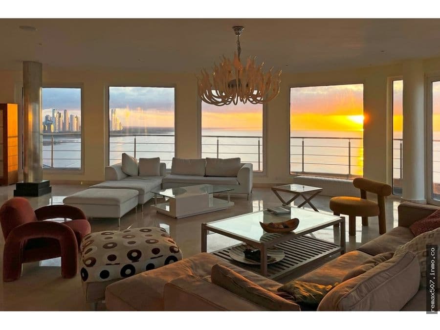 Apartment at Panamá