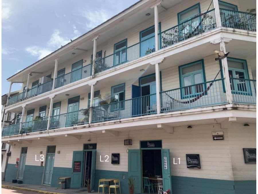 Commercial at PH Flor de Lirio