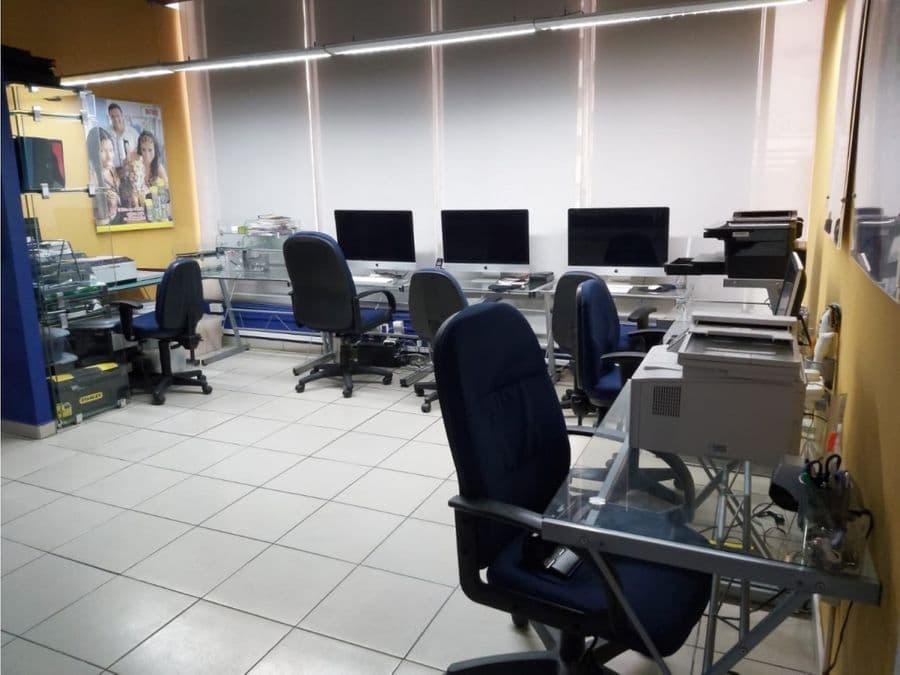 Oficina en PH Hi Tech Plaza