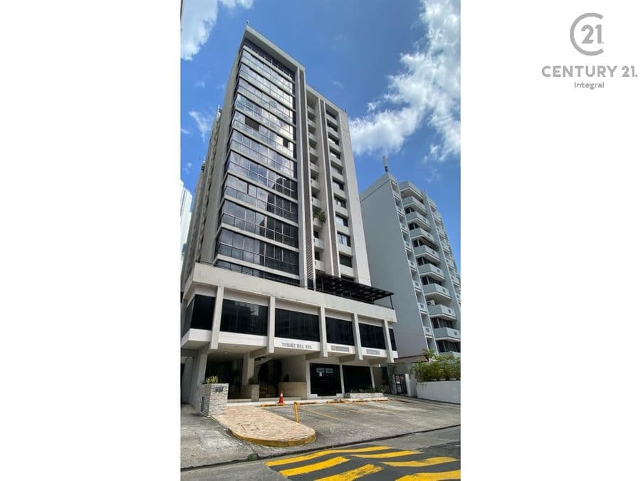 Apartamento en PH Torre del Sol