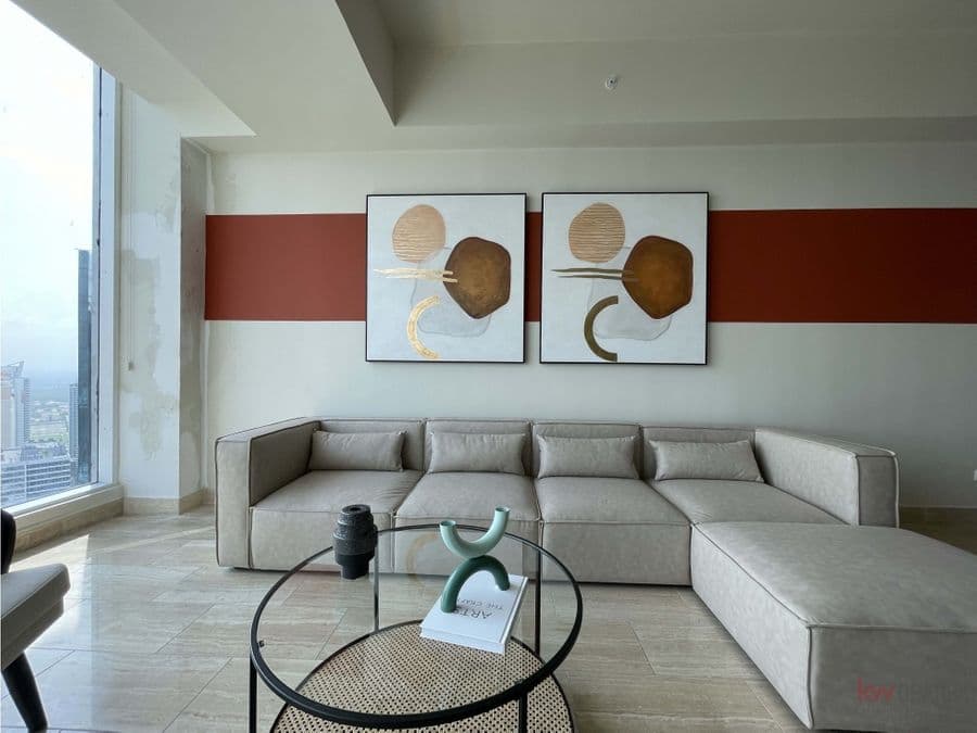 Apartment at PH The Regent