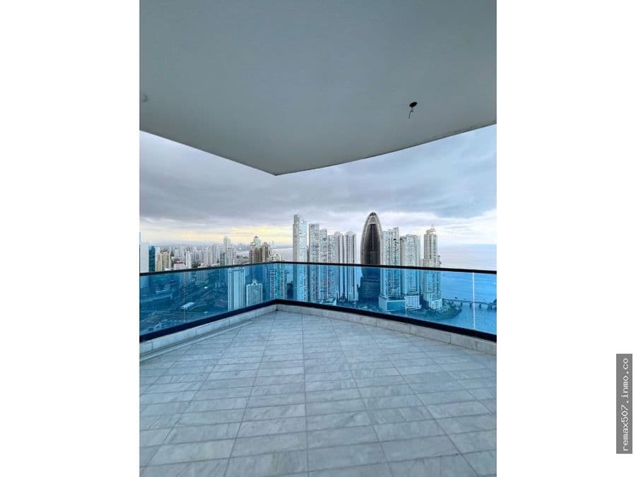 Apartment at PH Ocean Front