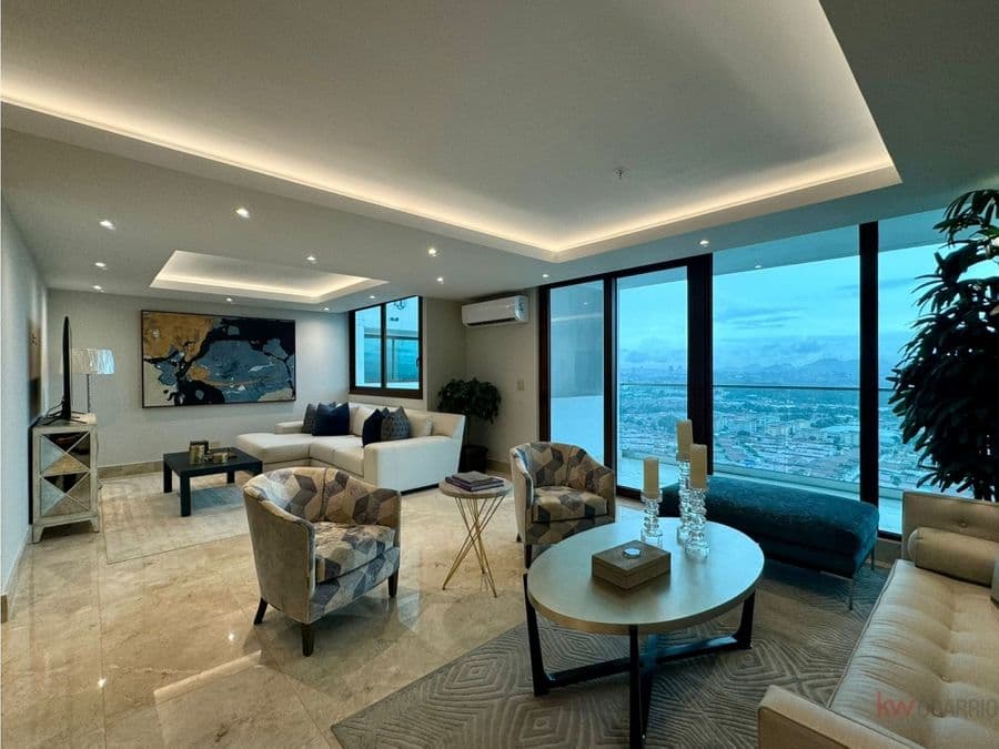 Apartment at PH The Colonial