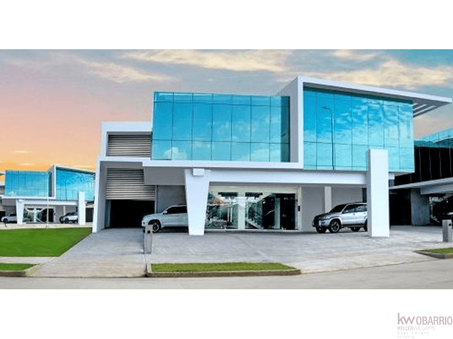 Warehouse at Panamá