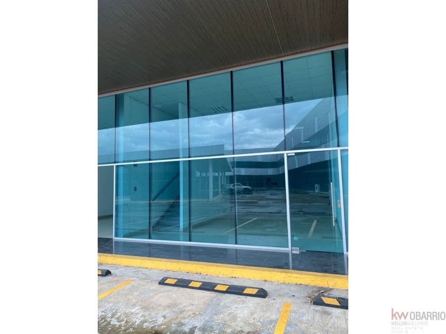 Commercial at Panamá